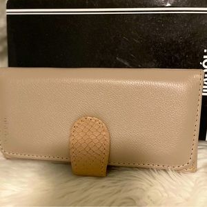 New in box leather wallet
